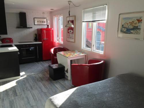 Фотография мини отеля Cozee Central Apartments