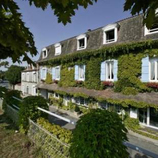 Фотографии гостиницы
Hostellerie Saint-Jacques