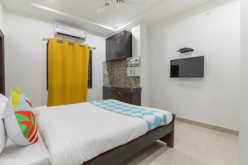 Фотография гостиницы OYO Flagship 75583 Thatipally Mansion