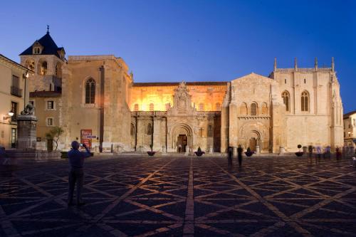 Фотография гостиницы Hotel Real Colegiata San Isidoro