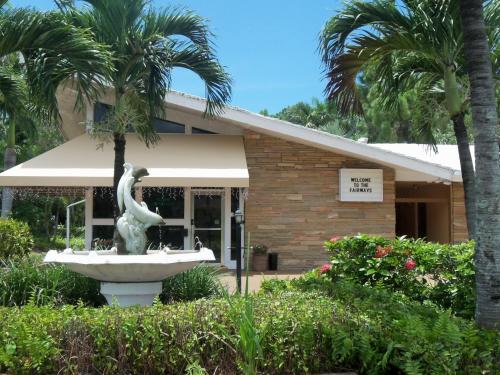 Фотография мини отеля The Fairways Inn of Naples