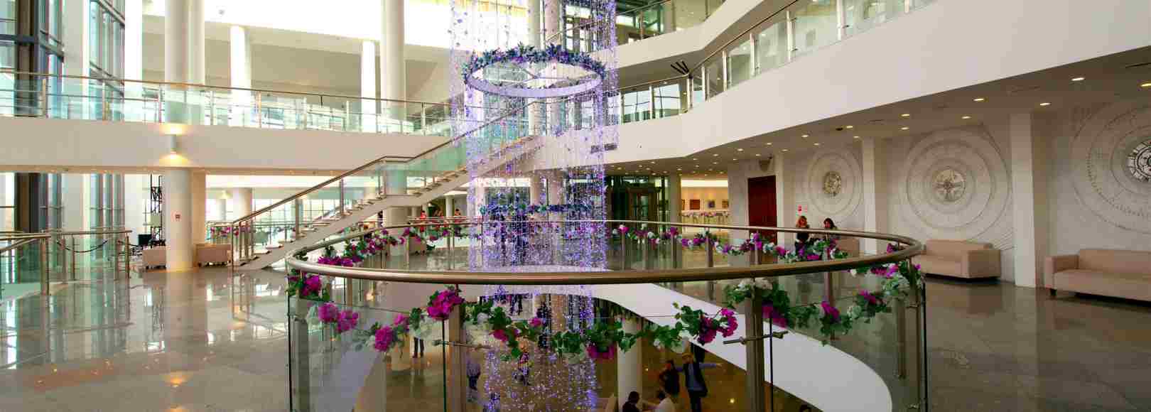 Фотография фойе КЗЦ Миллениум Фойе