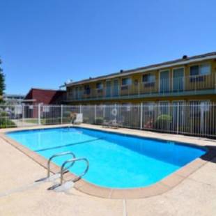Фотографии мотеля
Oasis Inn Sacramento- Elk Grove