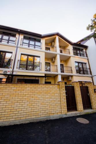 Фотография гостевого дома Townhouse