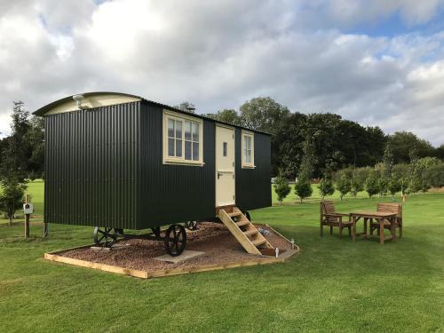 Фотография гостевого дома The Rowan Shepherds Hut