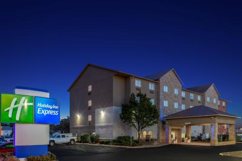 Фотография гостиницы Holiday Inn Express Columbus - Ohio Expo Center, an IHG Hotel