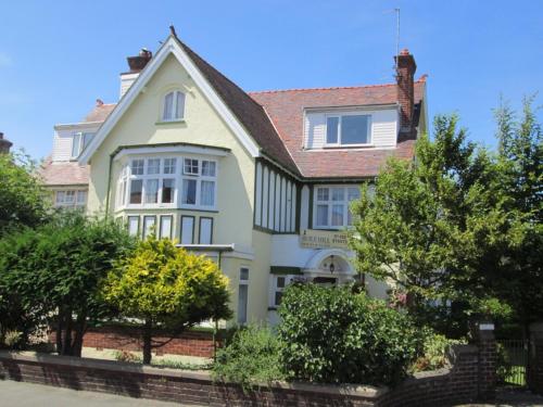 Фотография апарт отеля Buile Hill Holiday Flats