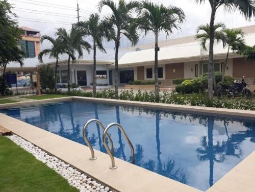 Фотография гостиницы S and M Hotel Inc.