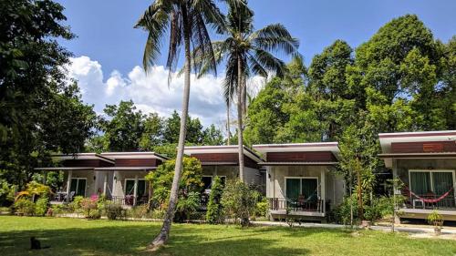 Фотография гостиницы Pana Long Beach Resort - SHA Plus