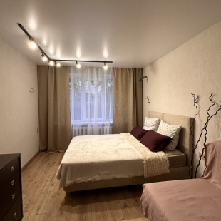 Фотография квартиры Апартаменты Большие Апартаменты с 3 спальнями на пр Ленина