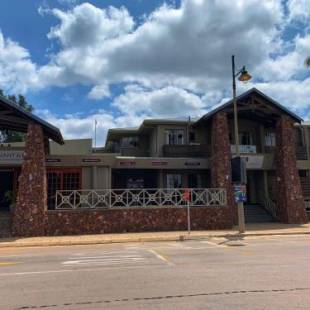 Фотографии гостиницы
Elephant Springs Hotel & Apartments