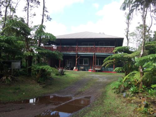 Фотография мини отеля Aloha Crater Lodge and Lava Tube Tours