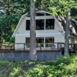 Фотографии гостевого дома 
            Lopez Island Hunter Bay Waterfront Home
