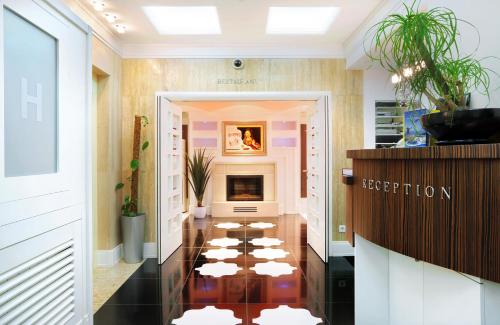 Фотография гостиницы Garni Hotel Crystal