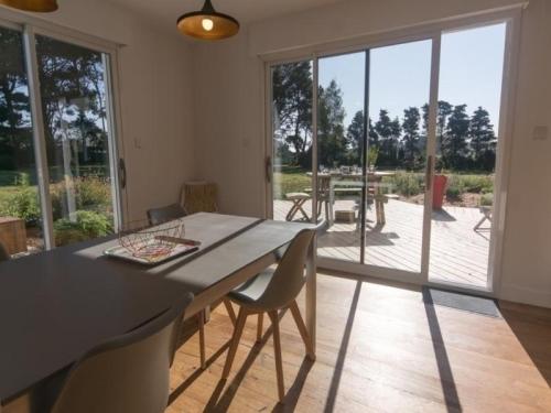 Фотография гостевого дома Maison Le Palais, 4 pièces, 6 personnes - FR-1-418-124