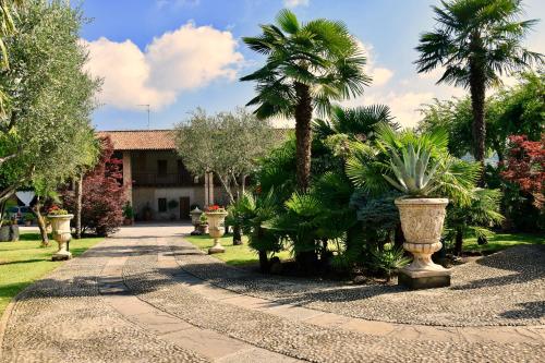 Фотографии мини отеля 
            B&B Cascina in Franciacorta