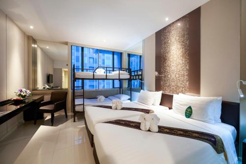 Фотография гостиницы Mandarin Hotel Managed by Centre Point