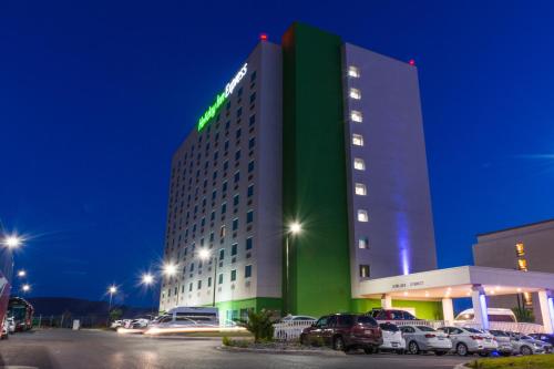 Фотография гостиницы Holiday Inn Express Saltillo Zona Aeropuerto, an IHG Hotel