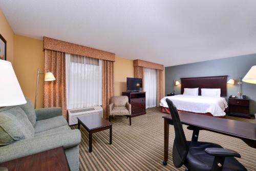 Фотография гостиницы Hampton Inn & Suites Fort Belvoir Alexandria South
