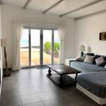 Фотография гостевого дома Sandy Feet House