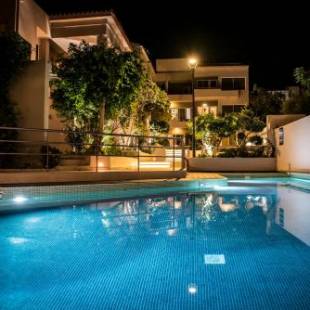 Фотографии апарт отеля
Creta Elena