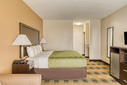 Фотография гостиницы Trident Inn & Suites New Orleans