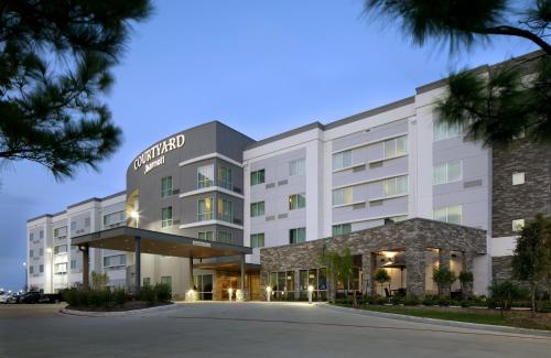 Фотография гостиницы Courtyard by Marriott Houston Intercontinental Airport