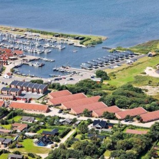 Фотография гостевого дома 6 person holiday home on a holiday park in Hemmet