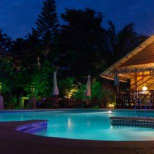 Фотографии гостиницы 
            Baan Sukreep Resort