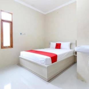 Фотографии гостевого дома
RedDoorz near Balekambang City Park