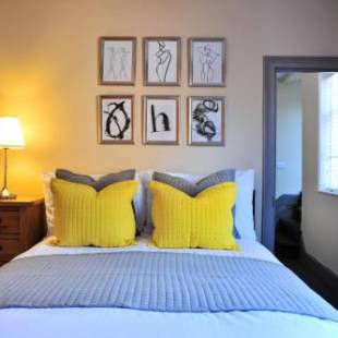 Фотографии гостиницы 
            The Herbalist Rooms