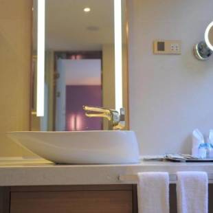 Фотографии гостиницы
Lavande Hotel Gulin railway station Shangzhi Alley