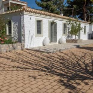 Фотографии гостевого дома
Traditional Guest House Grandma Vitsa in Ermioni