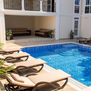 Фотография гостевого дома The White Residence