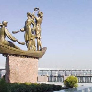 Фотография памятника Памятник Юность Днепра