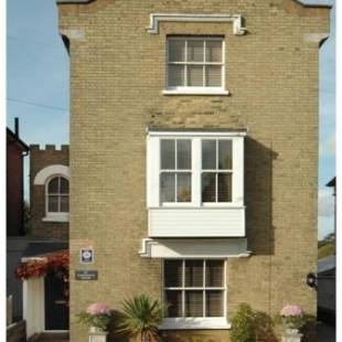 Фотографии мини отеля
Endeavour House