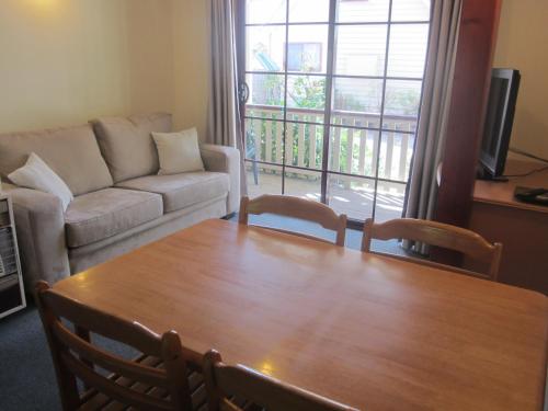 Фотографии апарт отеля 
            Kitty's Cottages