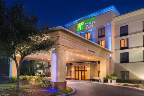 Фотография гостиницы Holiday Inn Express Hotel & Suites Tampa-Anderson Road-Veterans Exp, an IHG Hotel