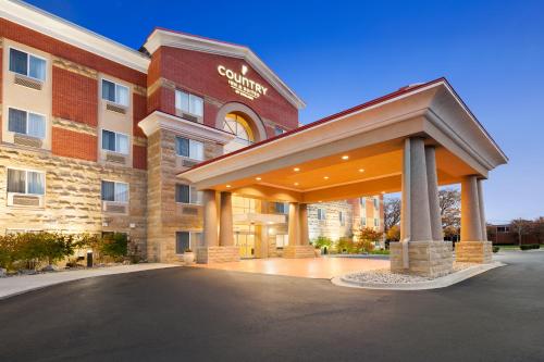 Фотография гостиницы Country Inn & Suites by Radisson, Dearborn, MI