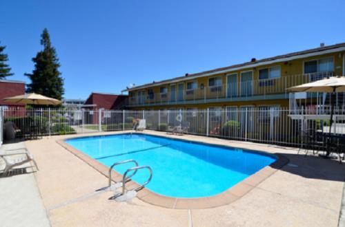 Фотография мотеля Oasis Inn Sacramento- Elk Grove