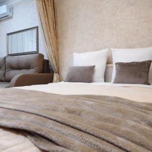 Фотография квартиры Квартира Комфортабельная студия с красивым видом на аллею Героев