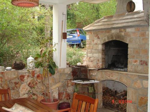 Фотография гостевого дома Apartments by the sea Jelsa, Hvar - 15073