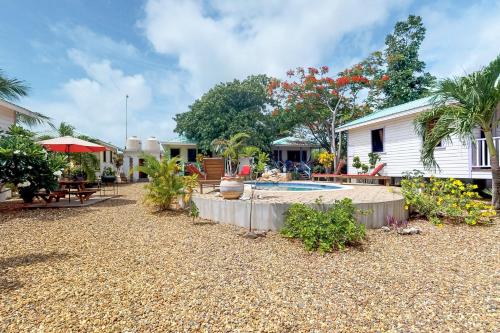 Фотография гостевого дома Cabañas @ Latitude Adjustment