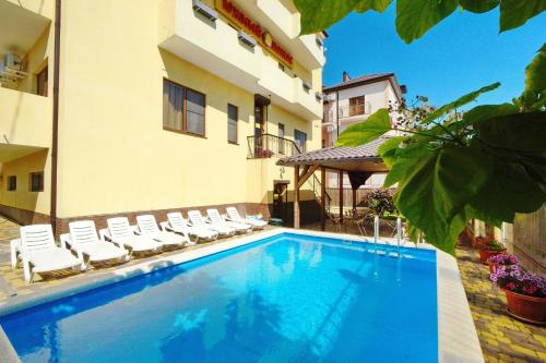 Фотографии гостевого дома
Южный Полюс