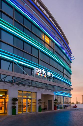 Фотография гостиницы Park Inn by Radisson Dubai Motor City