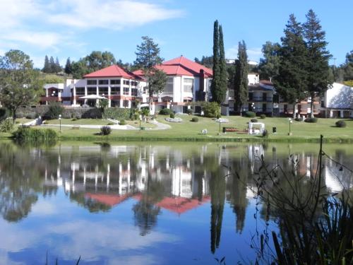 Фотография гостиницы Gran Hotel del Lago