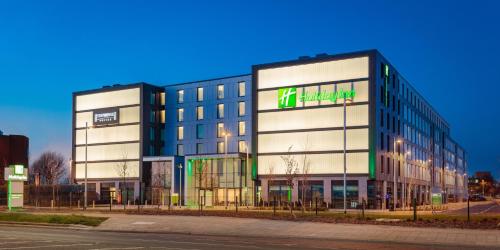 Фотография гостиницы Holiday Inn London Heathrow - Bath Road, an IHG Hotel