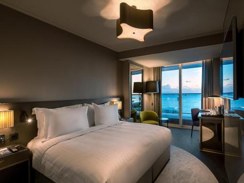 Фотография гостиницы Radisson Blu Hotel Istanbul Ottomare