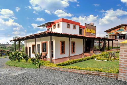 Фотография гостиницы Mamatina Hotel