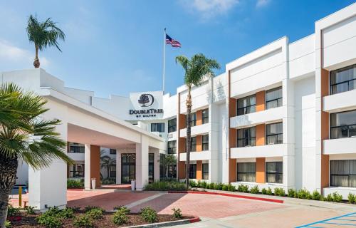 Фотография гостиницы Doubletree By Hilton Pomona
